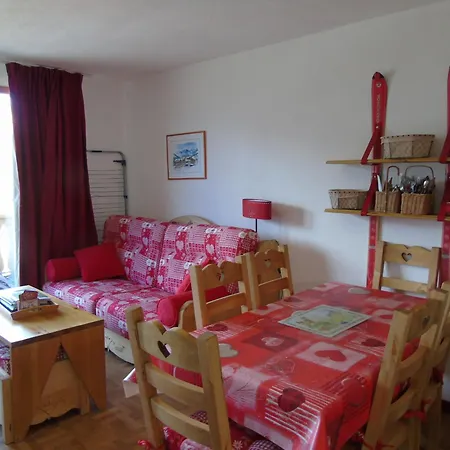 Apartment Cosy 2 Pieces + Cabine, 6 Pers., Proche Telesieges, Commerces, Avec Balcon Et Equipement Complet - Fr-1-561-28 Valfrejus